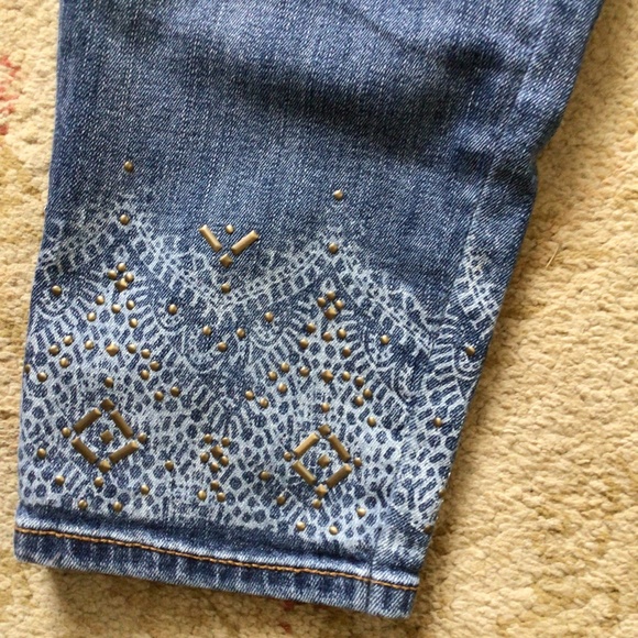 WHBM Embellished Hem The Skinny Crop Jeans sz 10 EUC - Picture 8 of 9